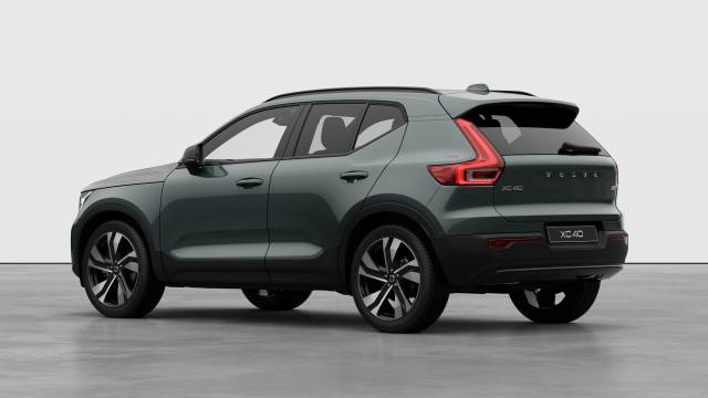 Volvo XC40 B3 | 163 + 14 hp/120 + 10 kW