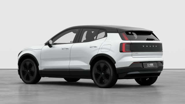 Volvo Ex30 Twin Motor Performance | 428 hp/315 kW