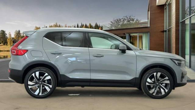 2025 Volvo XC40 2.0 B3 Mild hybrid Petrol Ultra Bright