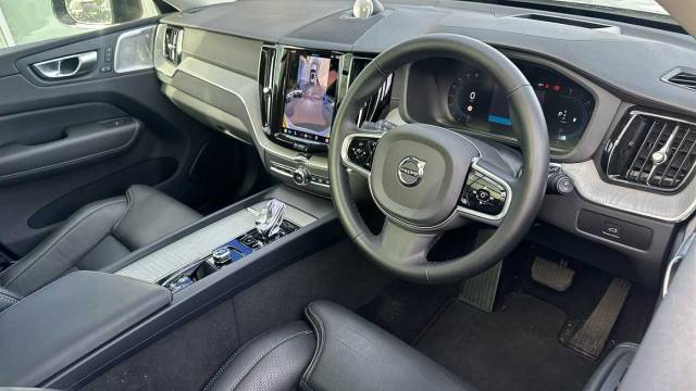 2025 Volvo XC60 2.0 B5 AWD Mild hybrid Petrol Ultra Dark