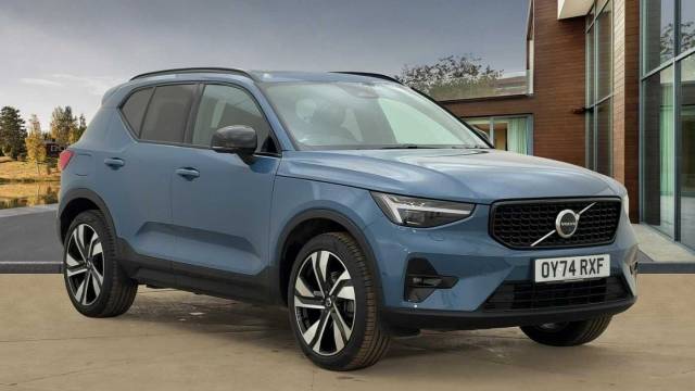 Volvo XC40 2.0 B3 Mild hybrid Petrol Ultra Dark 4x4 vehicle Petrol Fjord Blue