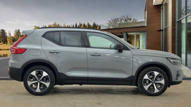 2024 Volvo XC40 2.0 B3 Mild hybrid Petrol Plus Dark