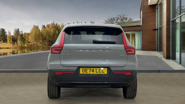 2024 Volvo XC40 2.0 B3 Mild hybrid Petrol Plus Dark