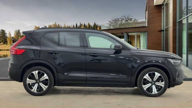 2022 Volvo XC40 Single Motor Recharge Plus