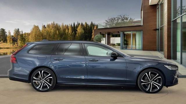 2022 Volvo V90 2.0 B5 Mild Hybrid Petrol Ultimate Dark
