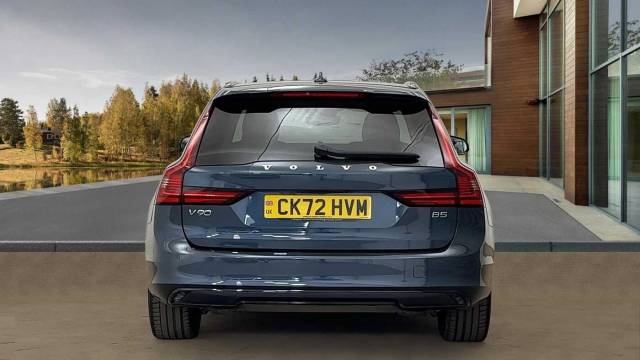 2022 Volvo V90 2.0 B5 Mild Hybrid Petrol Ultimate Dark