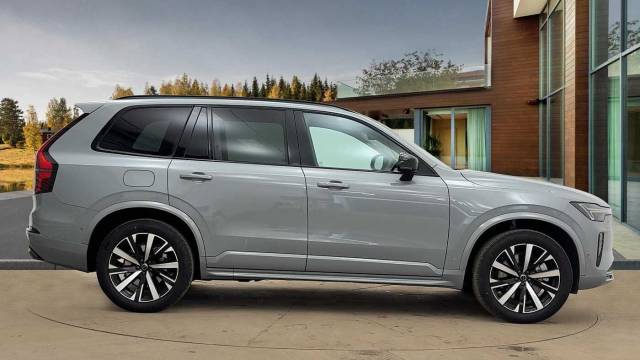 2025 Volvo XC90 2.0 T8 AWD Recharge Plus Dark
