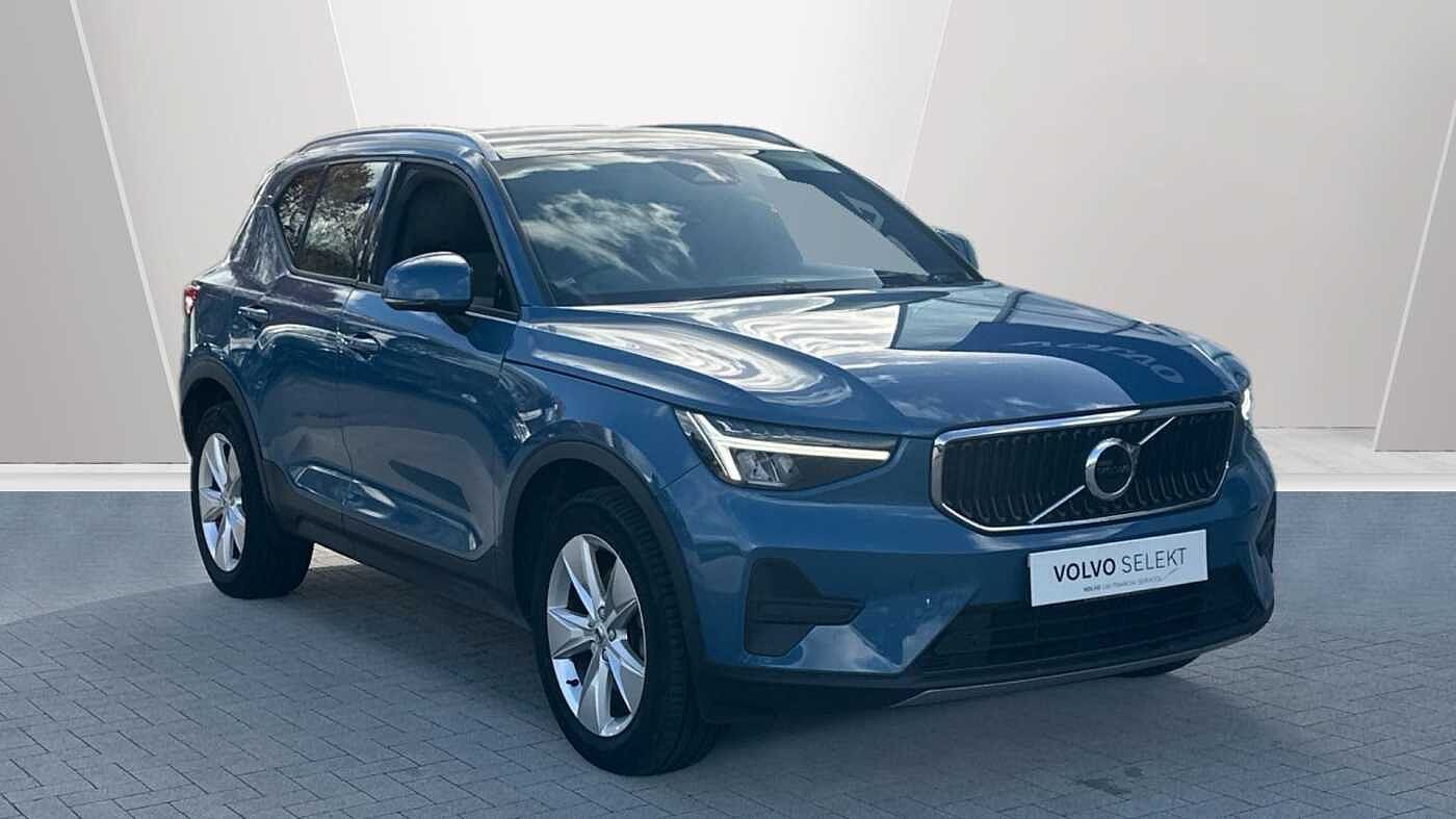 2023 Volvo XC40