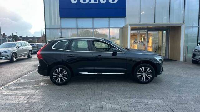 2025 Volvo XC60 2.0 T6 AWD PHEV Core Bright