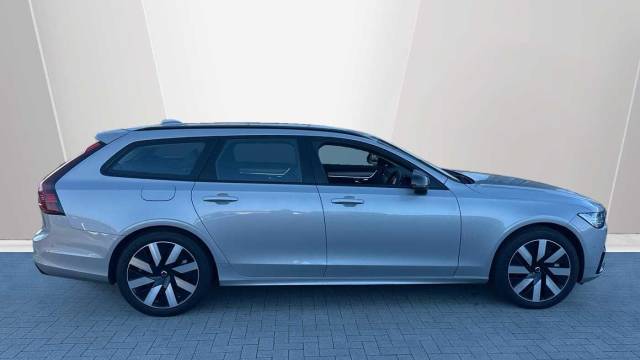2025 Volvo V90 2.0 T6 AWD PHEV Plus Dark