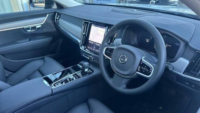 2025 Volvo V90 2.0 T6 AWD PHEV Plus Dark