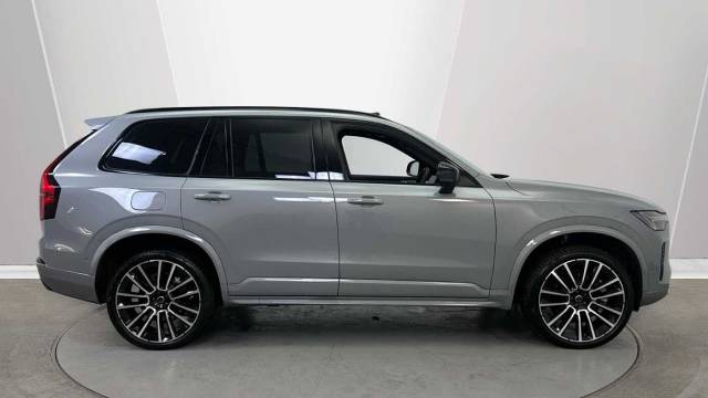 2025 Volvo XC90 2.0 T8 AWD PHEV Ultra Dark
