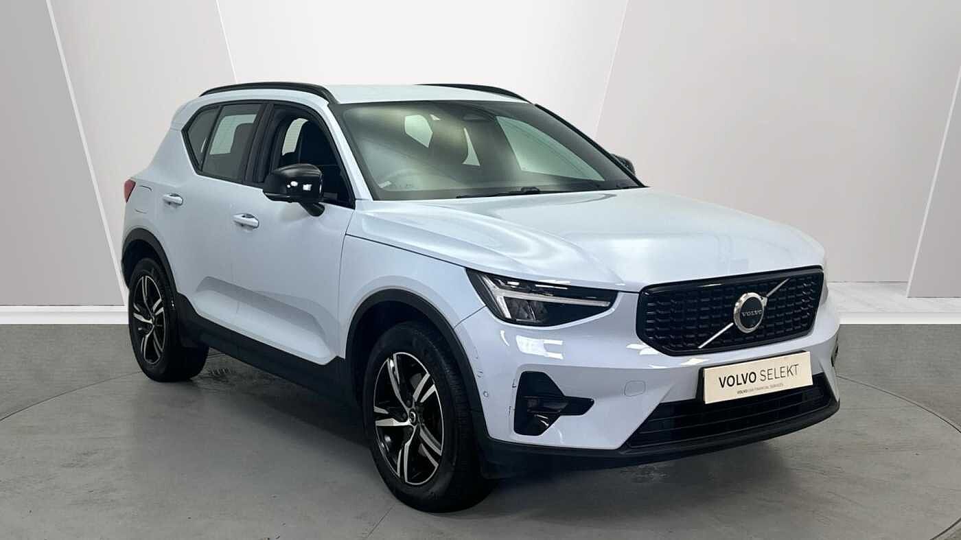 2023 Volvo XC40