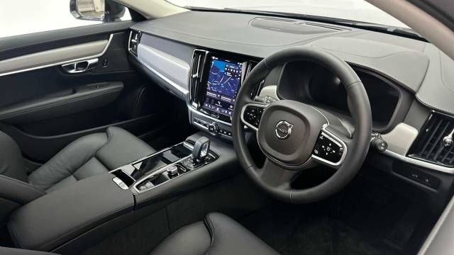 2025 Volvo V90 2.0 T6 AWD PHEV Plus Dark