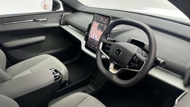 2025 Volvo Ex30 Single Motor Extended Range Plus