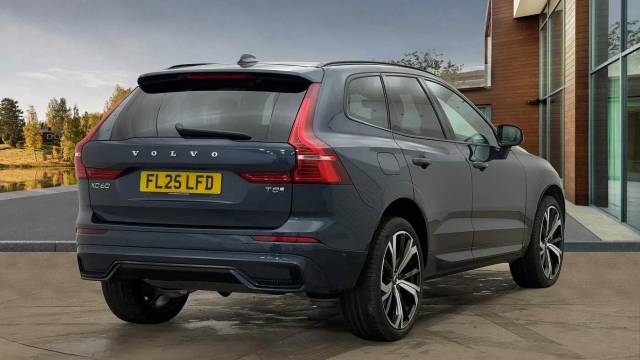 2025 Volvo XC60 2.0 T8 AWD PHEV Ultra Dark