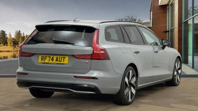 2025 Volvo V60 2.0 T8 AWD PHEV Recharge Ultra Dark