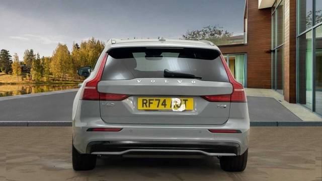 2025 Volvo V60 2.0 T8 AWD PHEV Recharge Ultra Dark