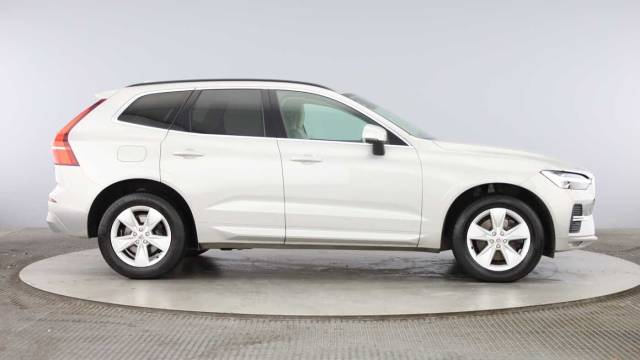 2021 Volvo XC60 2.0 B4 AWD mild hybrid Diesel Momentum