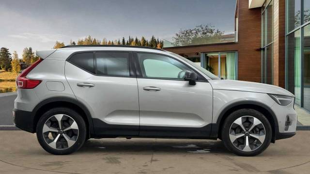 2022 Volvo XC40 2.0 B4 mild hybrid Petrol Ultimate Dark
