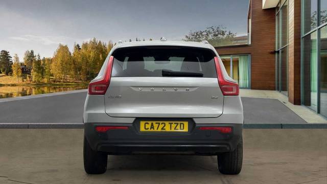 2022 Volvo XC40 2.0 B4 mild hybrid Petrol Ultimate Dark