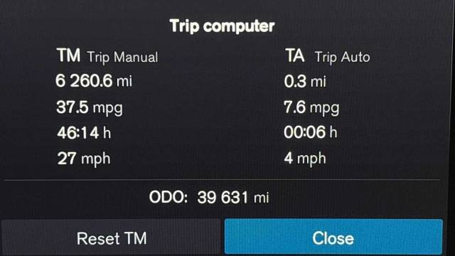 2022 Volvo XC60 2.0 B4 AWD mild hybrid Diesel Plus Dark