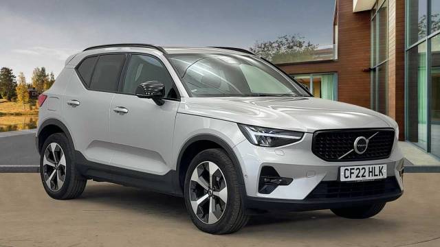 Volvo XC40 2.0 B4 mild hybrid Petrol Ultimate Dark 4x4 vehicle Petrol Silver Dawn