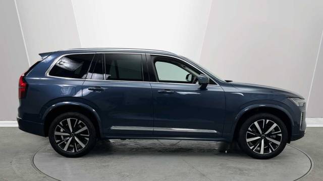 2025 Volvo XC90 2.0 T8 AWD PHEV Core Bright