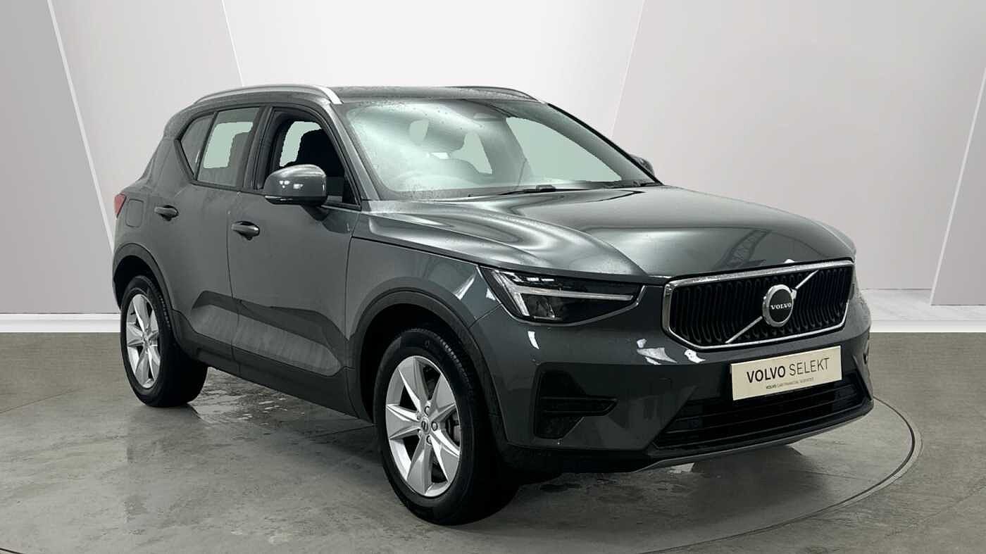 2025 Volvo XC40