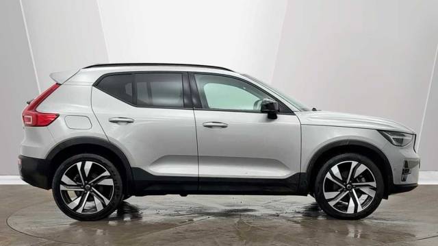 2025 Volvo XC40 2.0 B4 Mild hybrid Petrol Ultra Dark