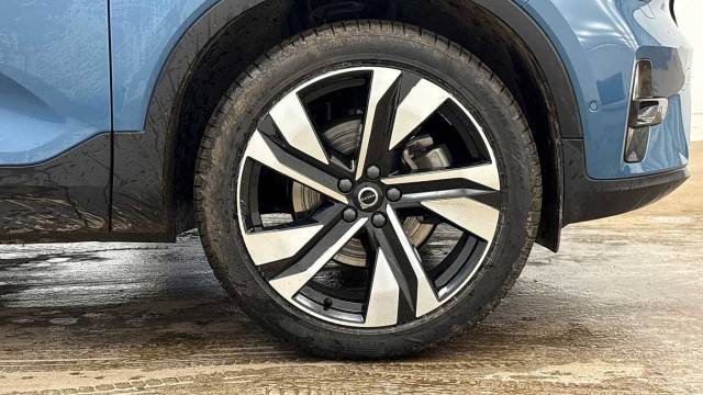 2025 Volvo XC40 2.0 B3 Mild hybrid Petrol Ultra Dark