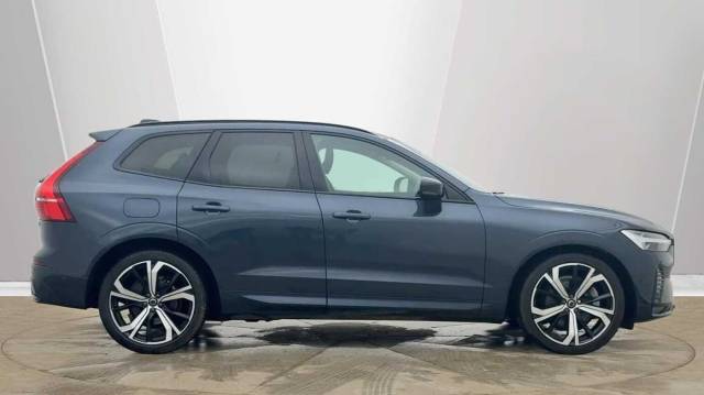 2025 Volvo XC60 2.0 B5 AWD Mild hybrid Petrol Ultra Dark