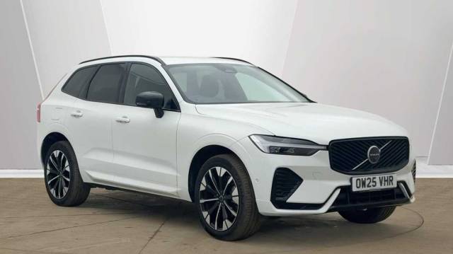 Volvo XC60 2.0 B5 AWD Mild hybrid Petrol Plus Dark 4x4 vehicle Petrol Crystal White