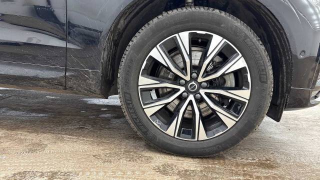 2025 Volvo XC60 2.0 B5 AWD Mild hybrid Petrol Plus Dark