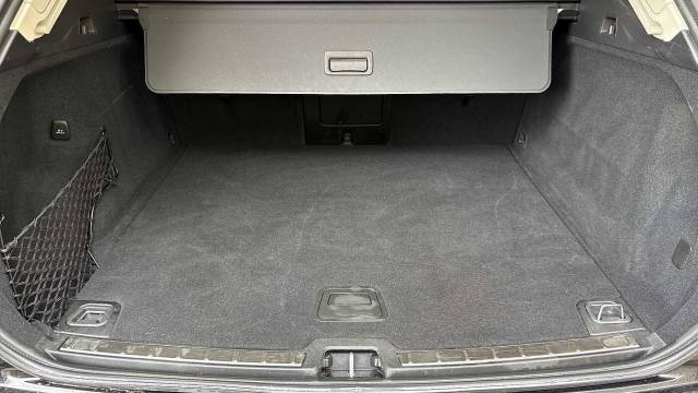 2025 Volvo XC60 2.0 B5 AWD Mild hybrid Petrol Plus Dark