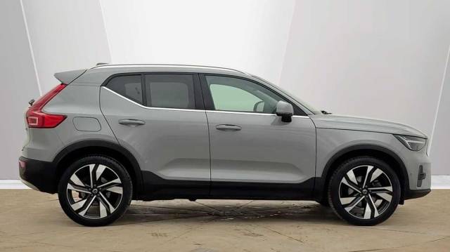 2025 Volvo XC40 2.0 B3 Mild hybrid Petrol Ultra Bright