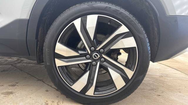 2025 Volvo XC40 2.0 B3 Mild hybrid Petrol Ultra Bright