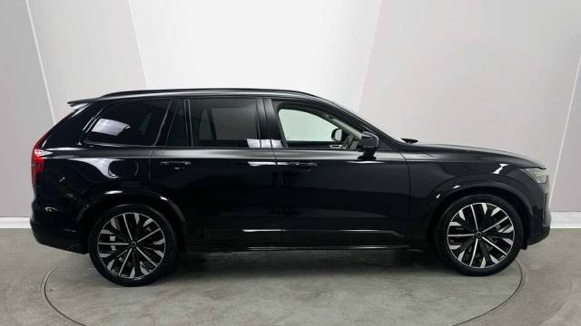 2025 Volvo XC90 2.0 T8 AWD PHEV Recharge Ultra Dark