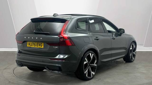 2025 Volvo XC60 2.0 T8 AWD PHEV Recharge Ultra Dark