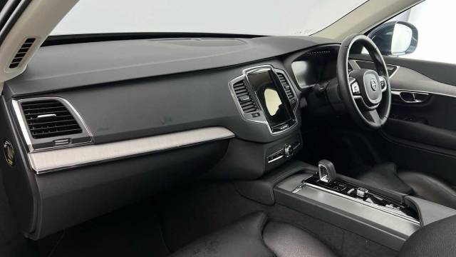 2022 Volvo XC90 2.0 B5 AWD mild hybrid Diesel Momentum