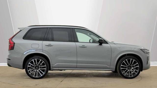 2025 Volvo XC90 2.0 T8 AWD PHEV Recharge Ultra Dark
