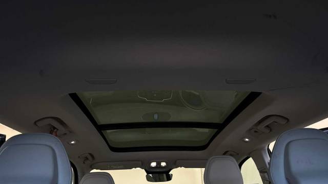 2023 Volvo XC90 2.0 T8 AWD PHEV Recharge Ultimate Bright