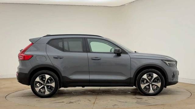 2023 Volvo XC40 2.0 B4 mild hybrid Petrol Ultimate Dark