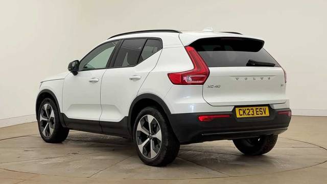 2023 Volvo XC40 2.0 B4 mild hybrid Petrol Ultimate Dark