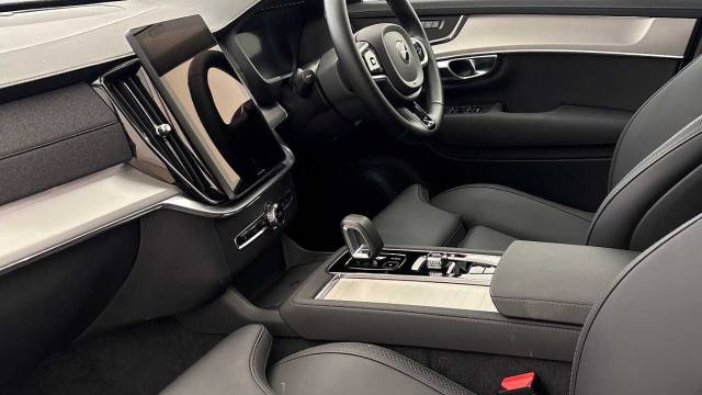 2025 Volvo XC90 2.0 B5 AWD Mild hybrid Petrol Core Bright