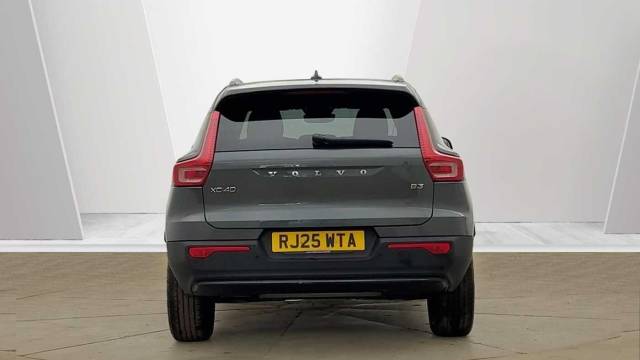 2025 Volvo XC40 2.0 B3 Mild hybrid Petrol Plus Dark