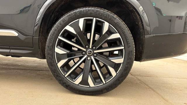 2025 Volvo XC90 2.0 B5 AWD Mild hybrid Petrol Core Bright