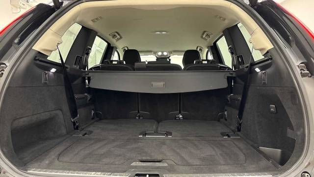 2025 Volvo XC90 2.0 B5 AWD Mild hybrid Petrol Core Bright