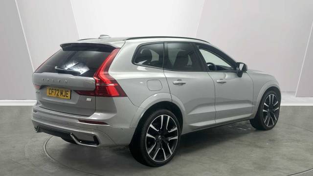 2022 Volvo XC60 2.0 T8 AWD PHEV Recharge Ultimate Dark