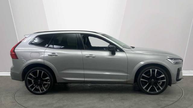 2022 Volvo XC60 2.0 T8 AWD PHEV Recharge Ultimate Dark